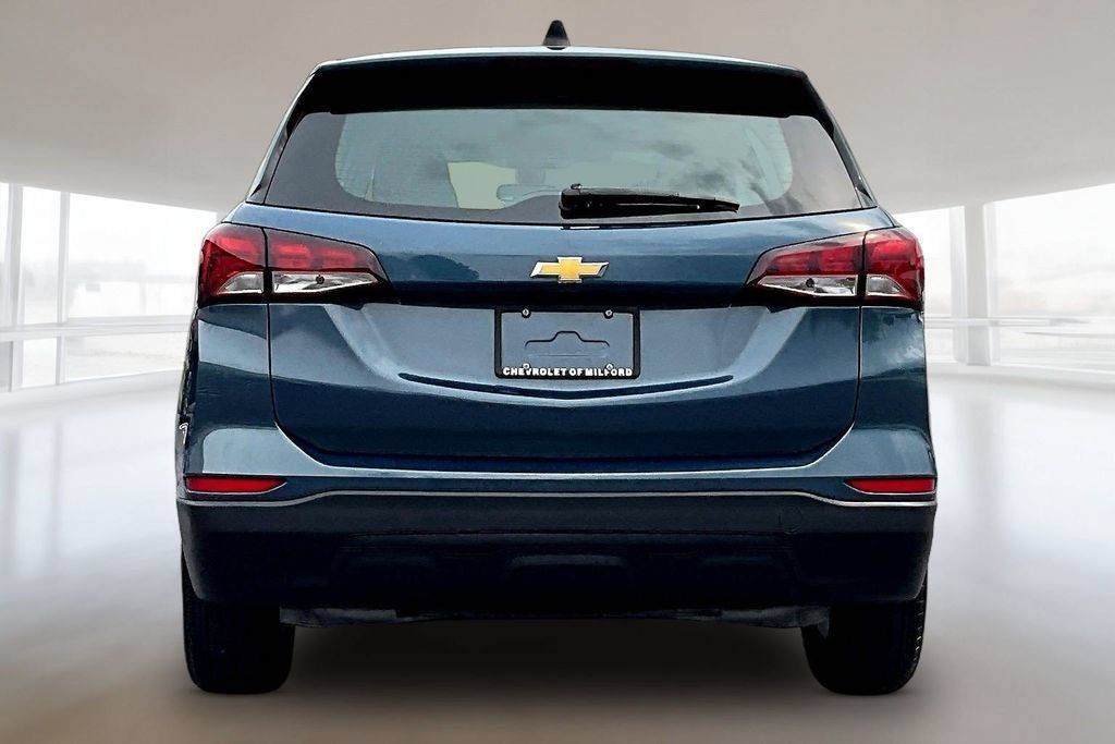Used 2024 Chevrolet Equinox LS FWD image 5