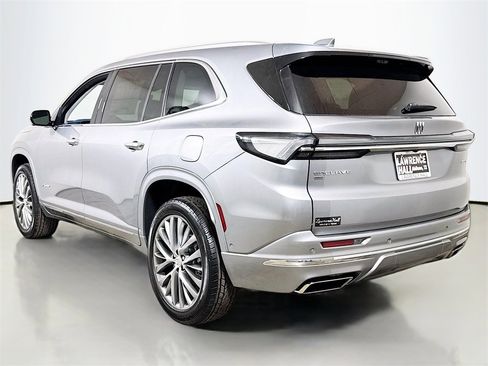 New 2026 Buick Enclave Avenir w/ Super Cruise Package image 3