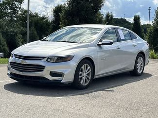 Used 2018 Chevrolet Malibu LT FWD video 1