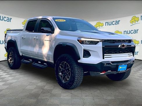 Used 2024 Chevrolet Colorado ZR2 w/ ZR2 Convenience Package III AWD/4WD image 1