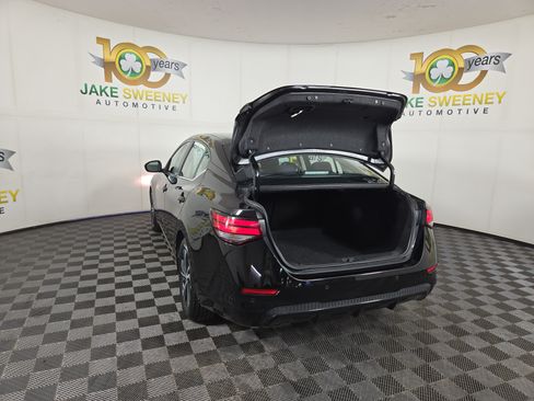 Used 2023 Nissan Sentra SV FWD image 32
