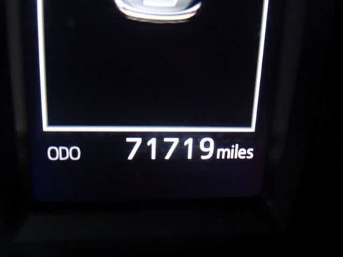 Used 2018 Toyota RAV4 Limited AWD/4WD image 11