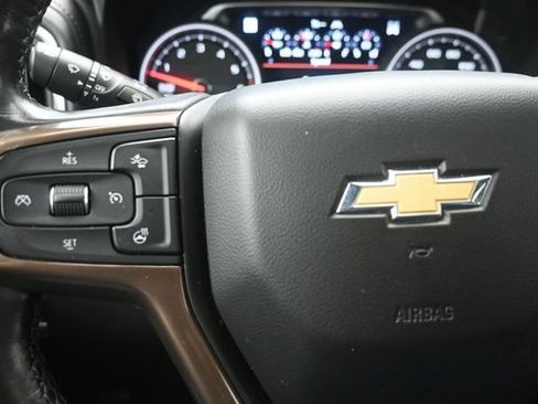 Used 2019 Chevrolet Silverado 1500 High Country w/ High Country Premium Package AWD/4WD image 27