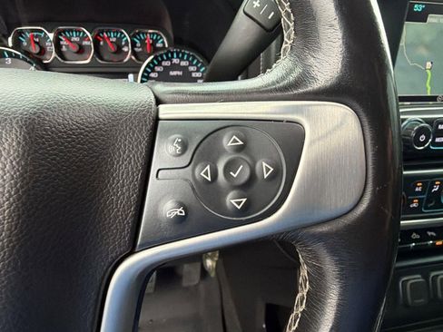 Used 2018 GMC Sierra 1500 SLT AWD/4WD image 25
