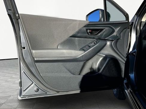 Used 2024 Subaru Crosstrek 2.0i Premium image 18