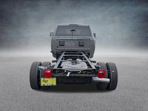 New 2026 RAM 5500 Tradesman AWD/4WD image 4