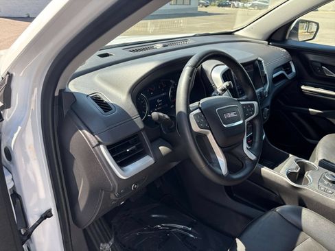 Used 2024 GMC Terrain SLT AWD/4WD image 36