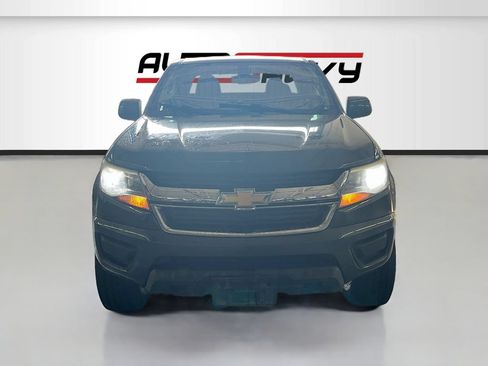 Used 2020 Chevrolet Colorado LT AWD/4WD image 2