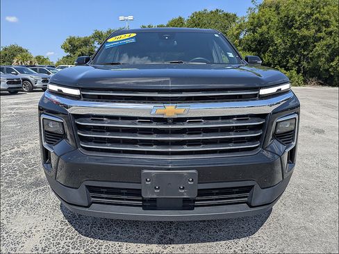 Used 2024 Chevrolet Traverse LT AWD/4WD image 9