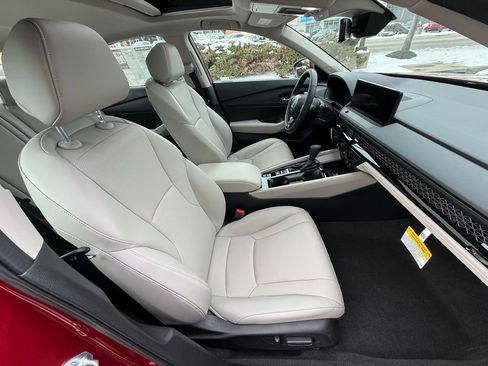 Certified 2025 Honda Accord EX-L image 41