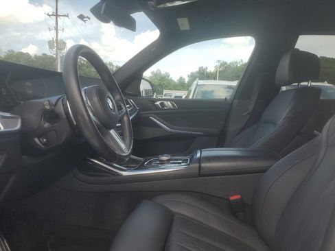 Used 2024 BMW X7 xDrive40i w/ M Sport Package AWD/4WD image 8