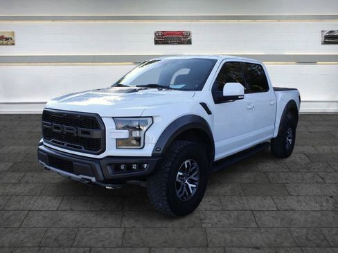 Used 2018 Ford F150 Raptor w/ Equipment Group 802A Luxury AWD/4WD image 3