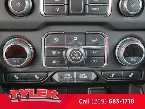 Used 2021 Chevrolet Suburban Z71 AWD/4WD image 37