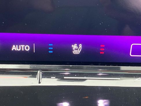 Used 2025 Volkswagen Tiguan SEL R-Line AWD/4WD image 14