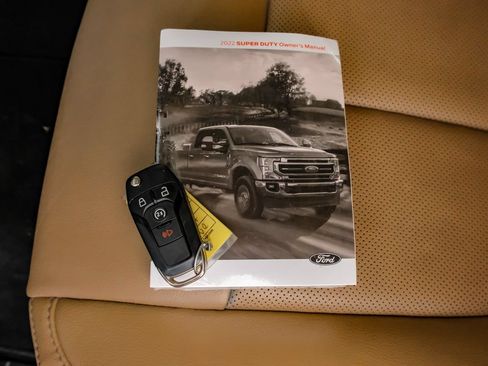 Used 2022 Ford F250 Lariat w/ Chrome Package AWD/4WD image 65