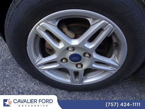 Used 2017 Ford Fiesta SE image 11