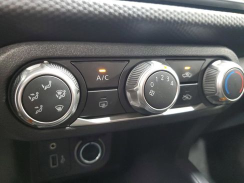 New 2025 Nissan Kicks Play S image 16