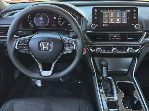 Certified 2018 Honda Accord EX image 18