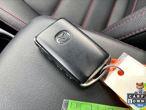 Used 2023 MAZDA CX-5 Carbon Edition image 14