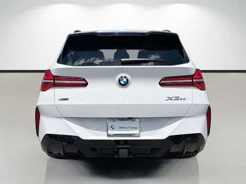 Used 2025 BMW X3 xDrive30i w/ Premium Package AWD/4WD image 4