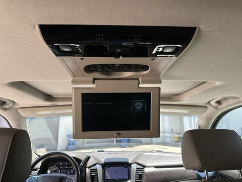 Used 2018 Chevrolet Tahoe Premier RWD image 35