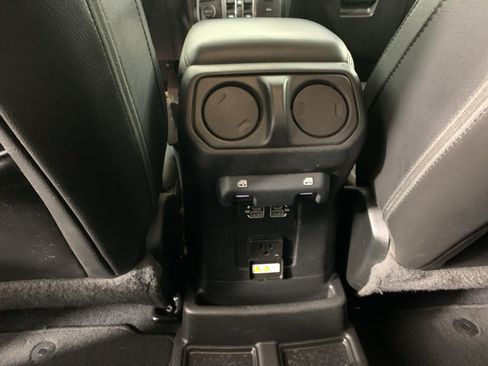 Used 2021 Jeep Wrangler Unlimited Sahara AWD/4WD image 31