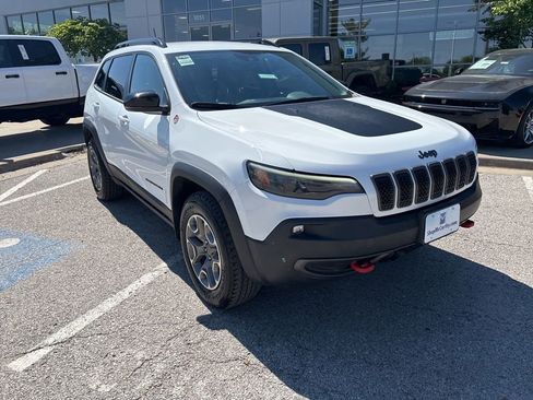 Used 2022 Jeep Cherokee Trailhawk w/ Comfort/Convenience Group AWD/4WD image 7