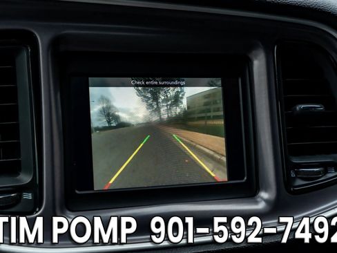 Used 2019 Dodge Challenger SXT image 19