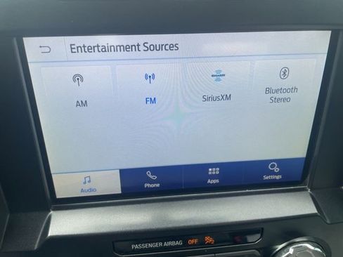 Used 2019 Ford F150 XLT w/ Equipment Group 302A Luxury AWD/4WD image 4