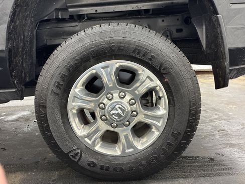 Certified 2024 RAM 2500 Big Horn w/ Safety Group AWD/4WD image 24