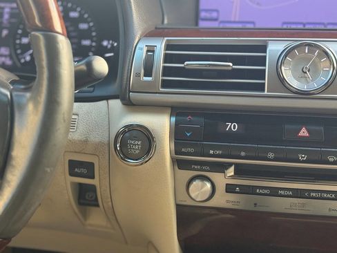 Used 2013 Lexus LS 460 Base 4dr Sedan image 39