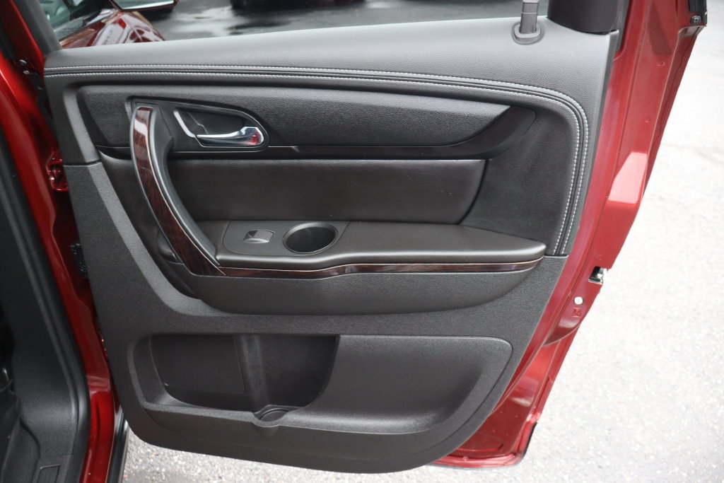 Used 2017 Chevrolet Traverse Premier AWD/4WD image 33
