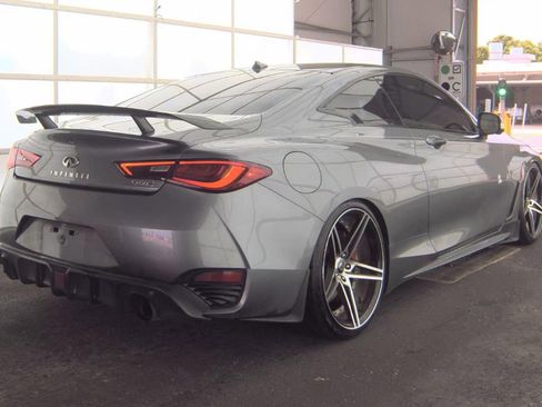 Used 2017 INFINITI Q60 Red Sport 400 image 5