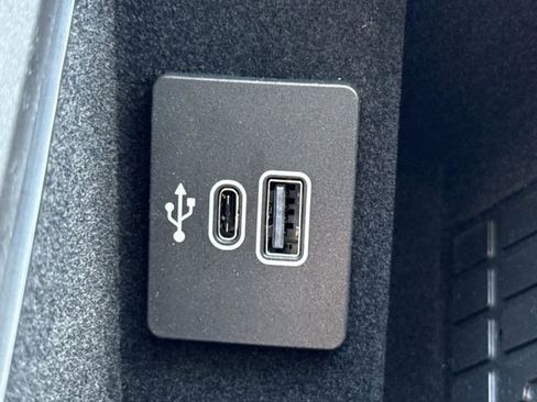 New 2026 Lincoln Navigator Premiere AWD/4WD image 43