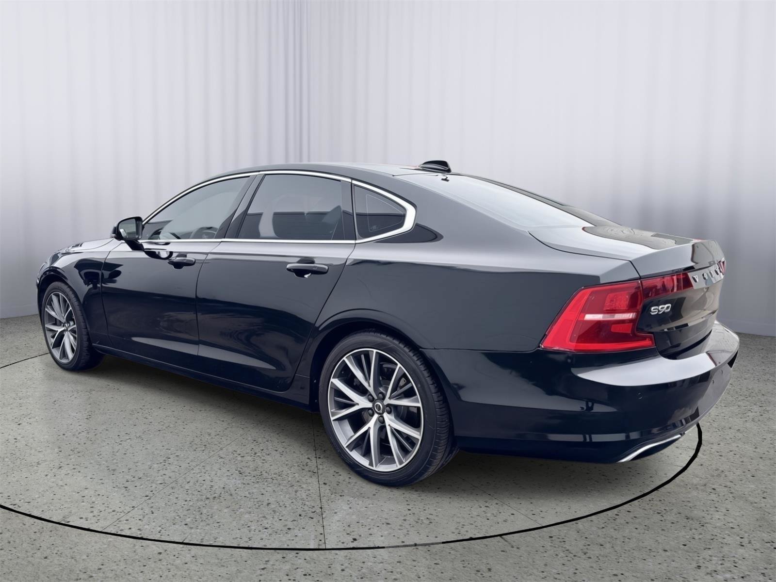 Used 2017 Volvo S90 T6 Momentum w/ Vision Package AWD/4WD image 10
