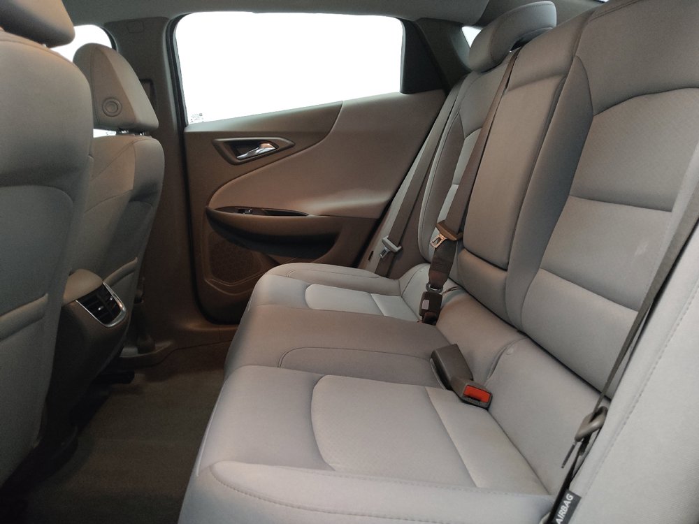 Used 2022 Chevrolet Malibu LT FWD image 18