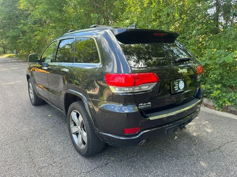 Used 2015 Jeep Grand Cherokee Overland w/ Advanced Technology Group AWD/4WD image 9