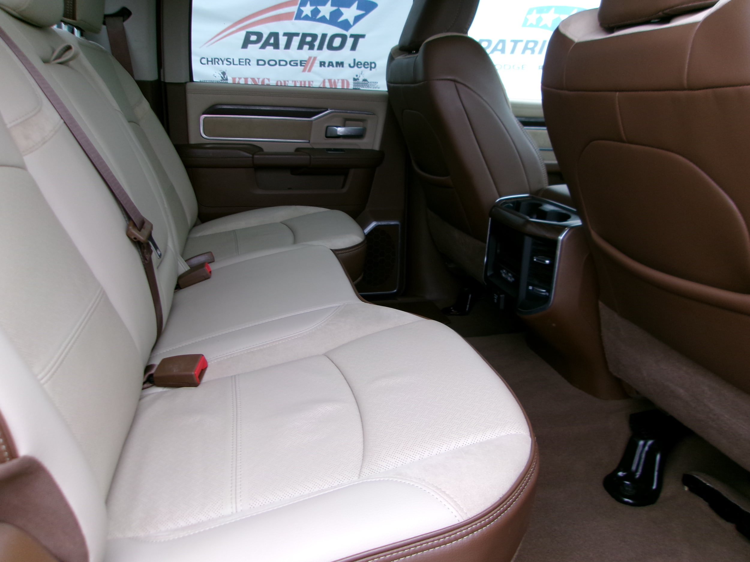 Used 2023 RAM 2500 Laramie AWD/4WD image 7