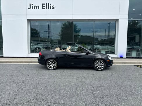 Used 2009 Volkswagen Eos Komfort FWD image 2