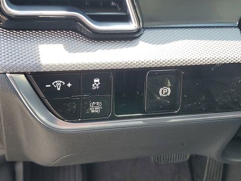 New 2025 Kia Sportage LX image 19