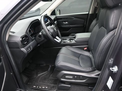 Certified 2025 Honda Pilot EX-L image 15