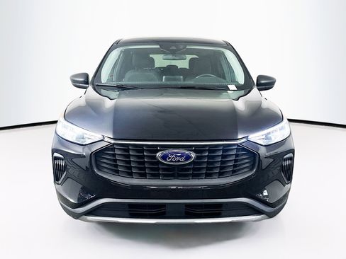 Used 2024 Ford Escape Active FWD image 2