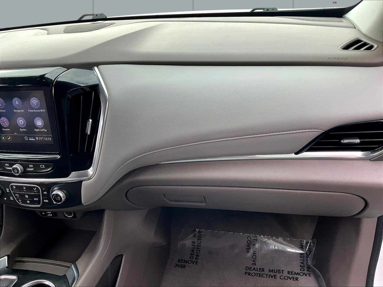 Used 2020 Chevrolet Traverse LT w/ LT Premium Package FWD image 29