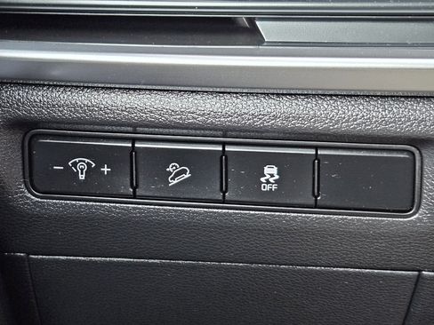 Used 2024 Kia Telluride LX image 22