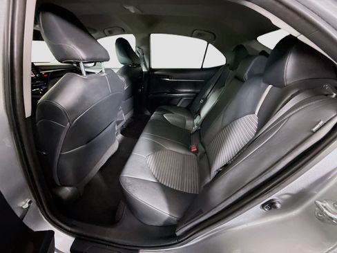 Used 2022 Toyota Camry SE w/ Convenience Package FWD image 25