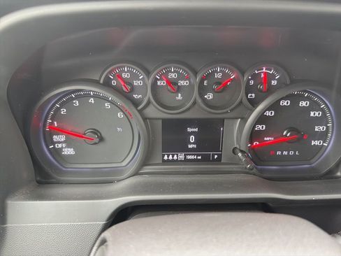 Used 2025 Chevrolet Silverado 1500 Custom Trail Boss w/ Turbomax Blackout Package image 13