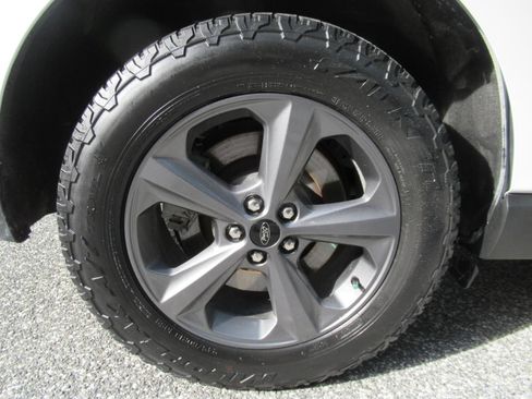 Used 2022 Ford Edge SEL w/ Sport Appearance Package AWD/4WD image 8