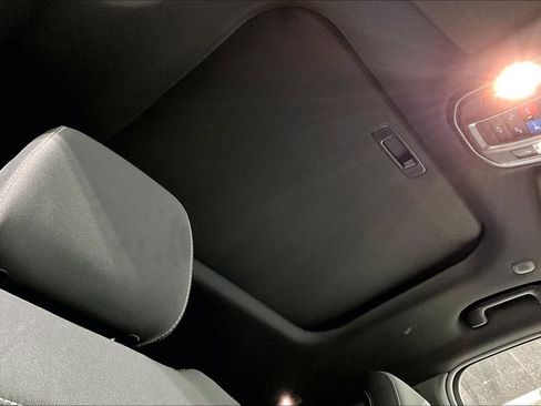 New 2025 Jeep Grand Cherokee Laredo X w/ Luxury Tech Group I image 32