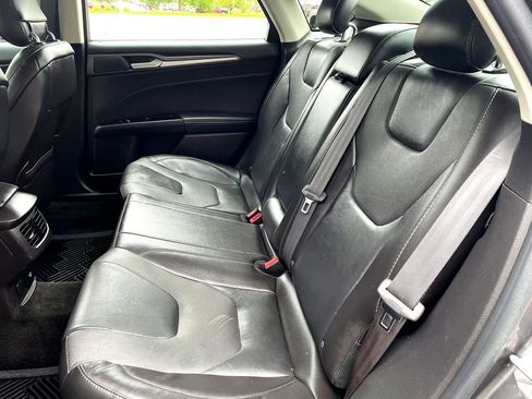 Used 2014 Ford Fusion Titanium image 10