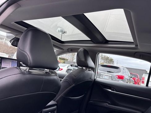 Used 2024 Toyota Camry XSE w/ Navigation Package image 7